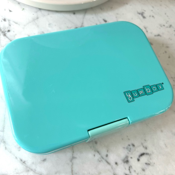 Yumbox Lunch Box - Picture 2 of 3